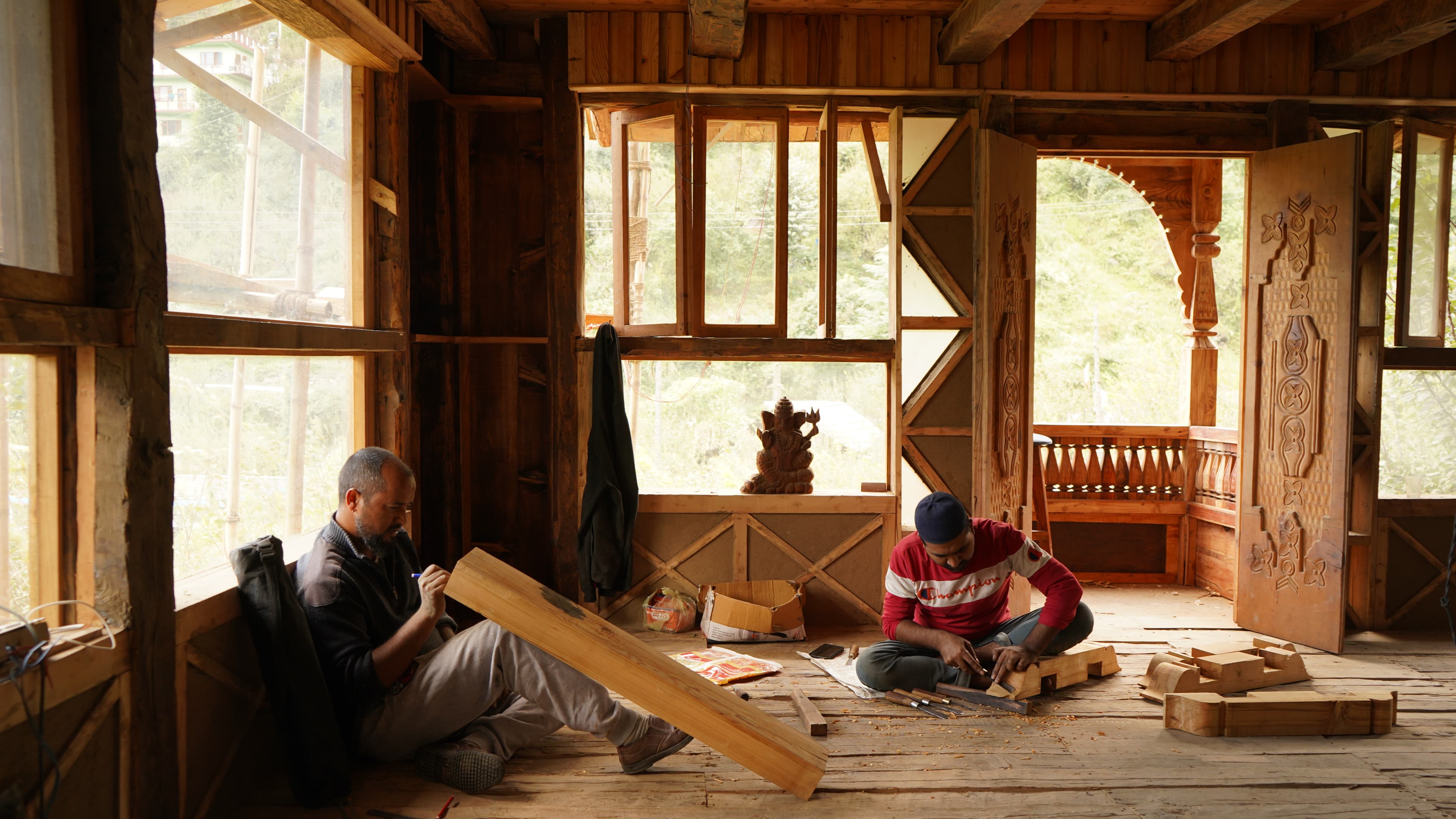 Craftsmen during the work of one of NORTH’s project
