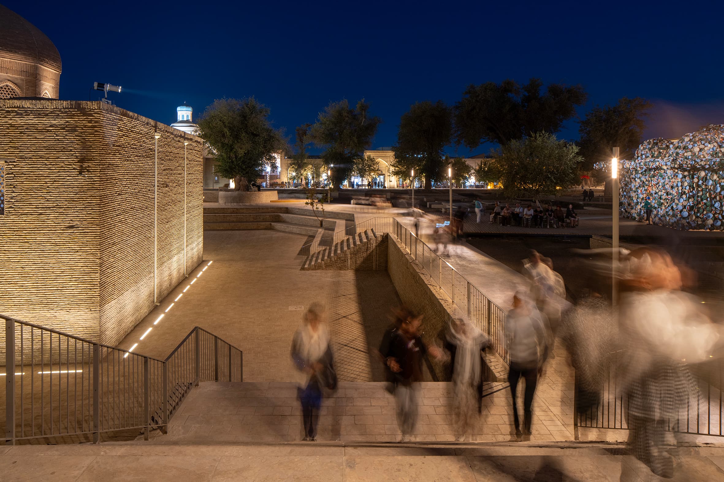 The new staircase in reclaimed brick reconnecting the heritage site with the contemporary city.